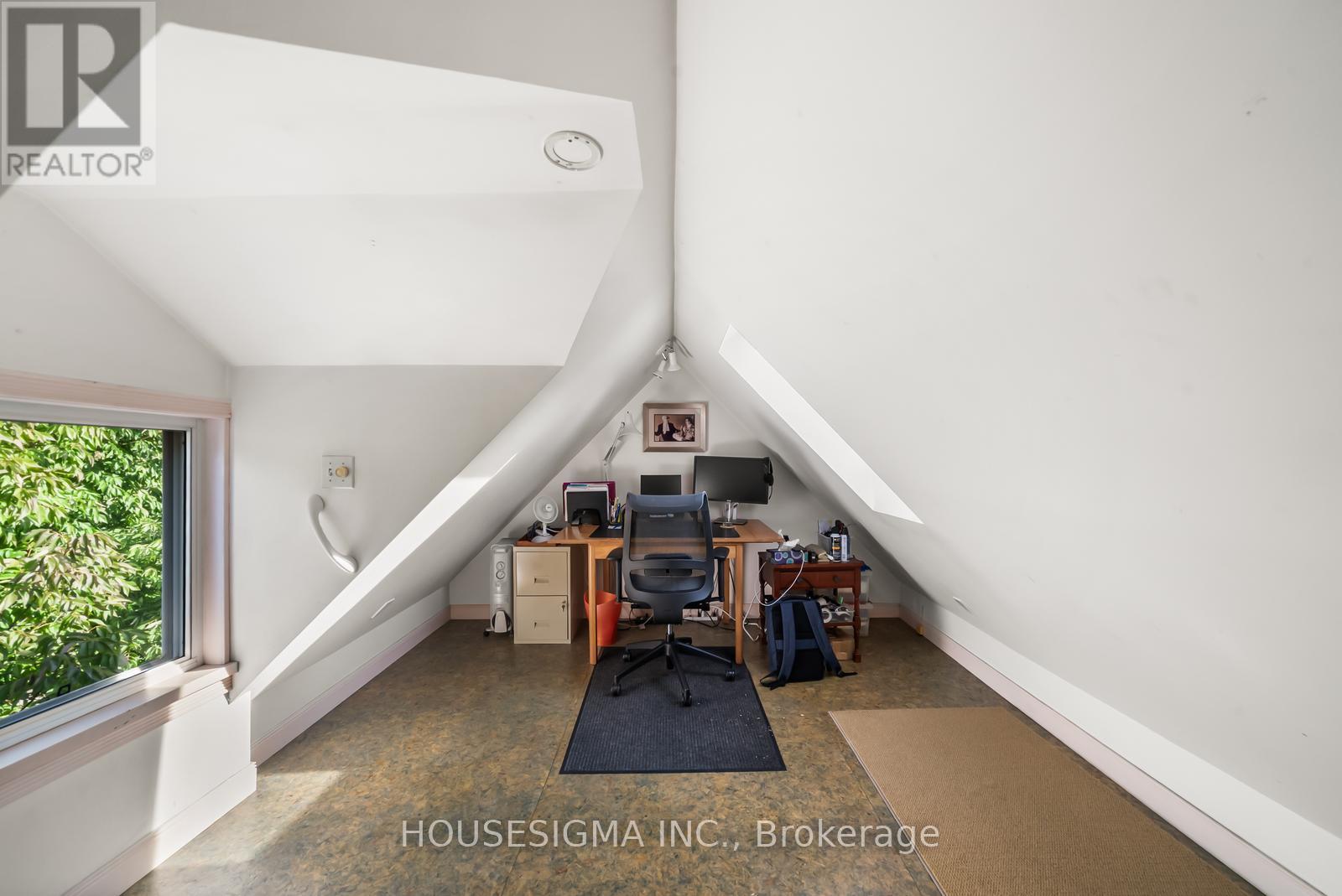 172 Ashdale Avenue, Toronto (Greenwood-Coxwell), Ontario  M4L 2Y9 - Photo 32 - E12890396