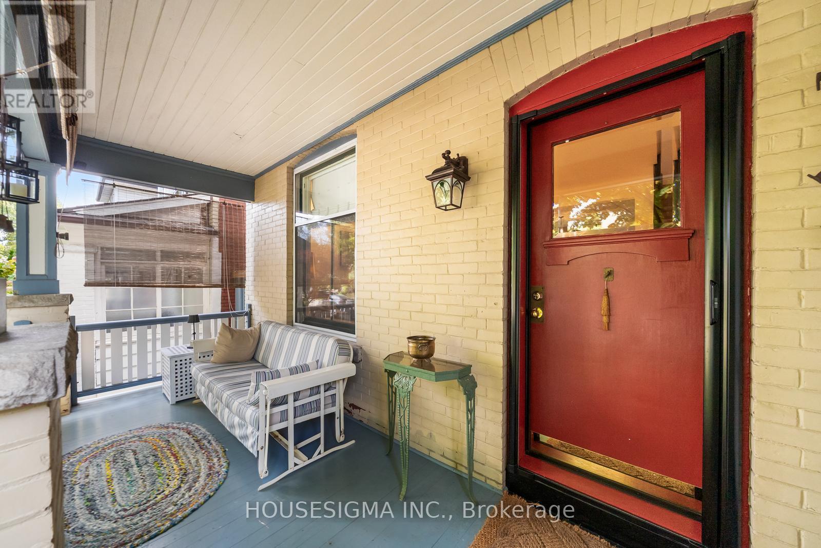 172 Ashdale Avenue, Toronto (Greenwood-Coxwell), Ontario  M4L 2Y9 - Photo 5 - E12890396