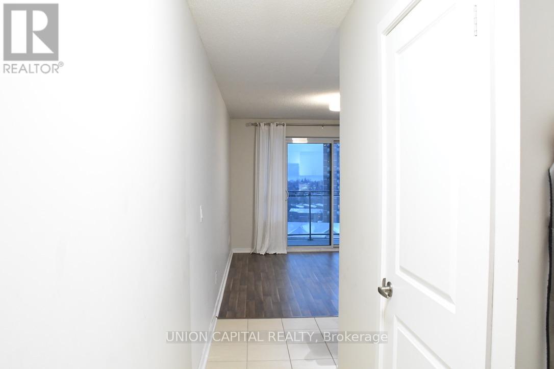 1016 - 1235 Bayly Street, Pickering, Ontario  L1W 1L7 - Photo 4 - E12890468