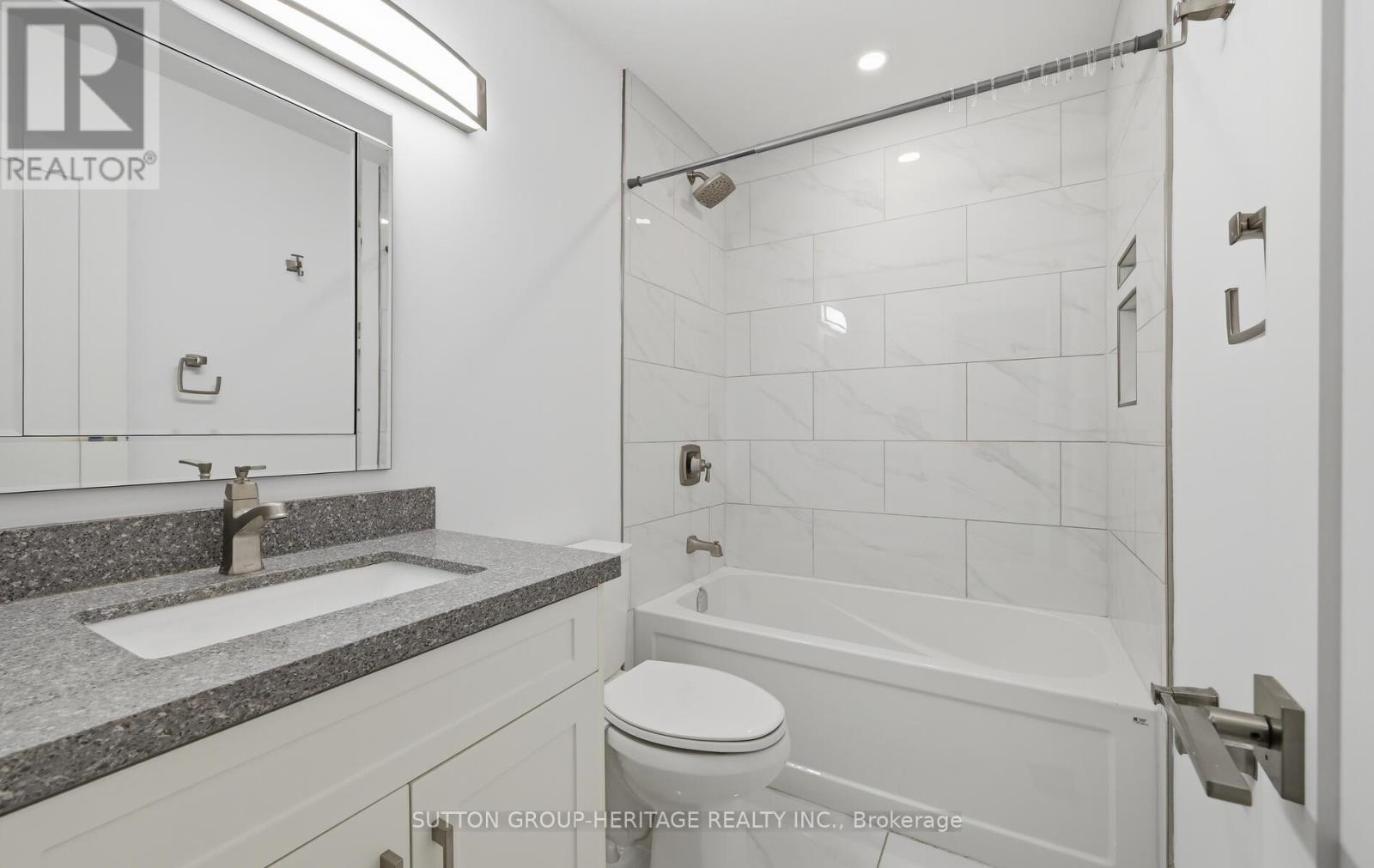 1402 Colmar Avenue, Pickering, Ontario  L1W 1C3 - Photo 21 - E12890480