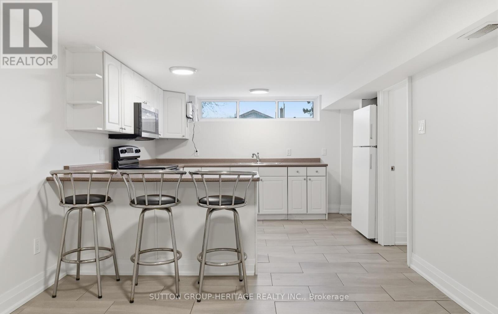 1402 Colmar Avenue, Pickering, Ontario  L1W 1C3 - Photo 26 - E12890480