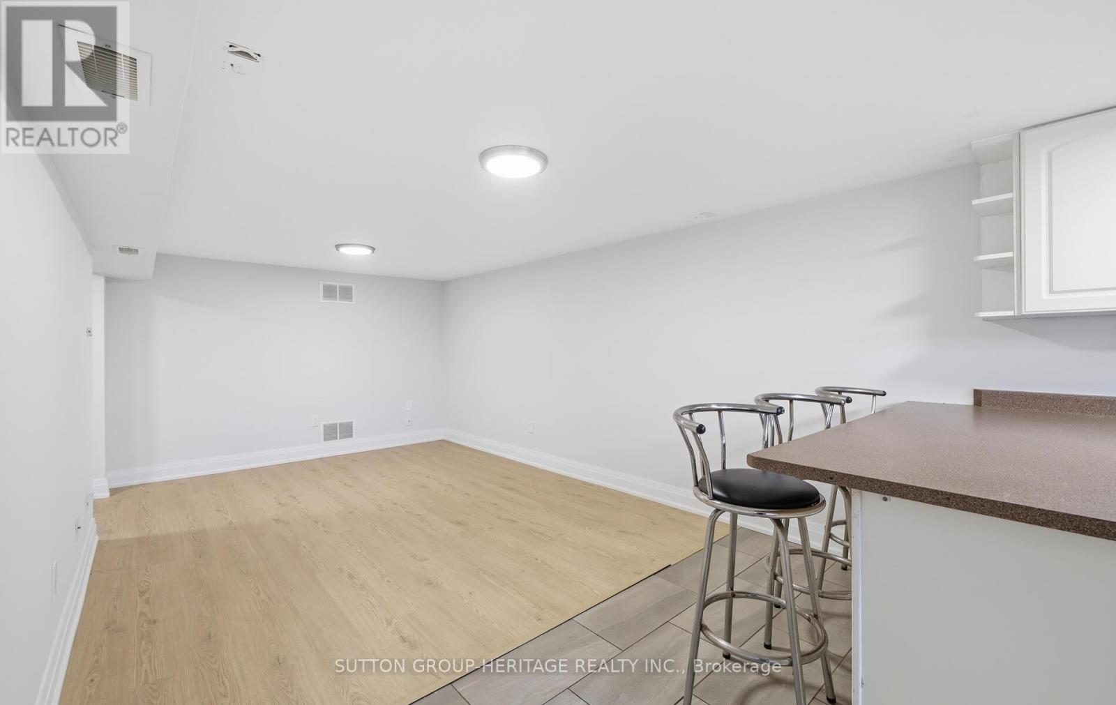 1402 Colmar Avenue, Pickering, Ontario  L1W 1C3 - Photo 29 - E12890480