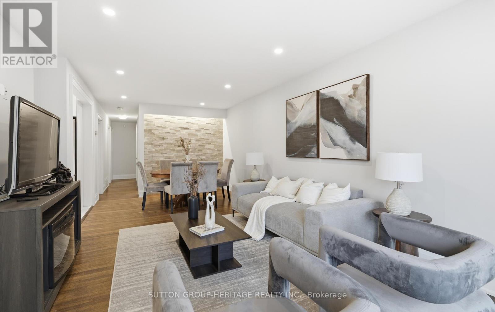 1402 Colmar Avenue, Pickering, Ontario  L1W 1C3 - Photo 5 - E12890480