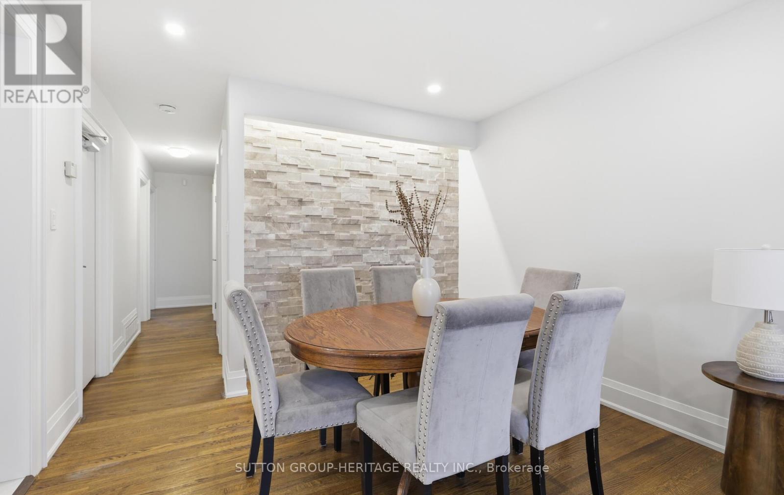 1402 Colmar Avenue, Pickering, Ontario  L1W 1C3 - Photo 7 - E12890480