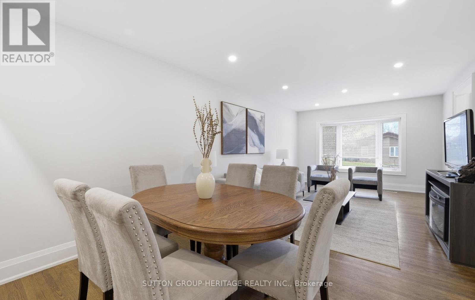 1402 Colmar Avenue, Pickering, Ontario  L1W 1C3 - Photo 8 - E12890480