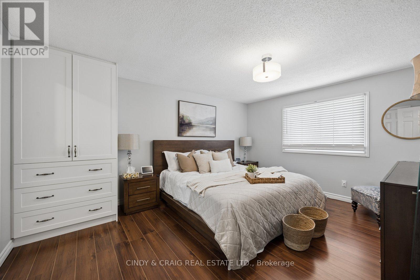 107 Hemingford Place, Whitby, Ontario  L1R 1G2 - Photo 10 - E12890638