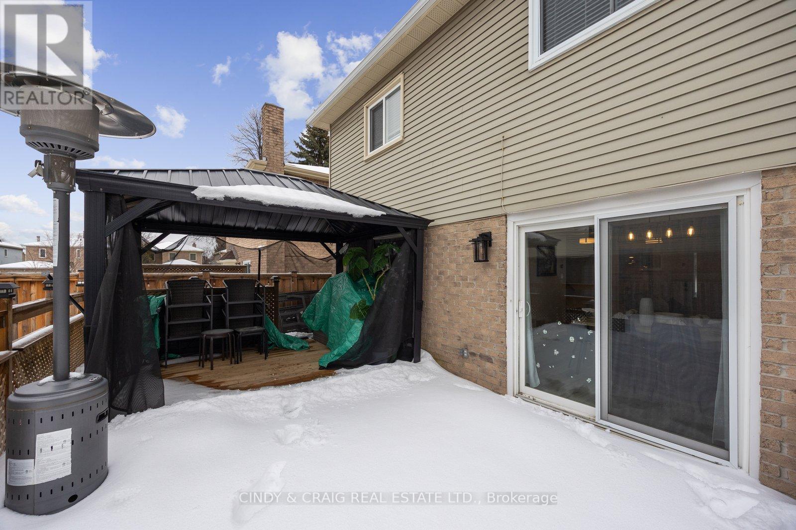 107 Hemingford Place, Whitby, Ontario  L1R 1G2 - Photo 17 - E12890638