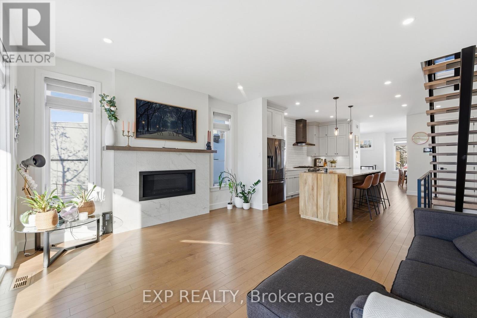 158 Marier Avenue, Ottawa, Ontario  K1L 5S1 - Photo 17 - X12890426