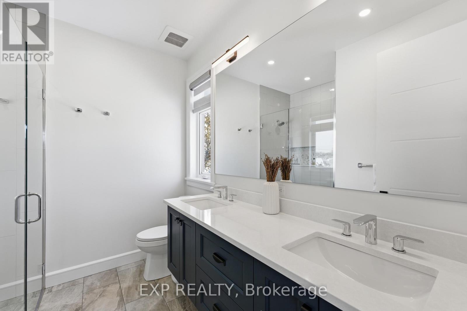 158 Marier Avenue, Ottawa, Ontario  K1L 5S1 - Photo 35 - X12890426