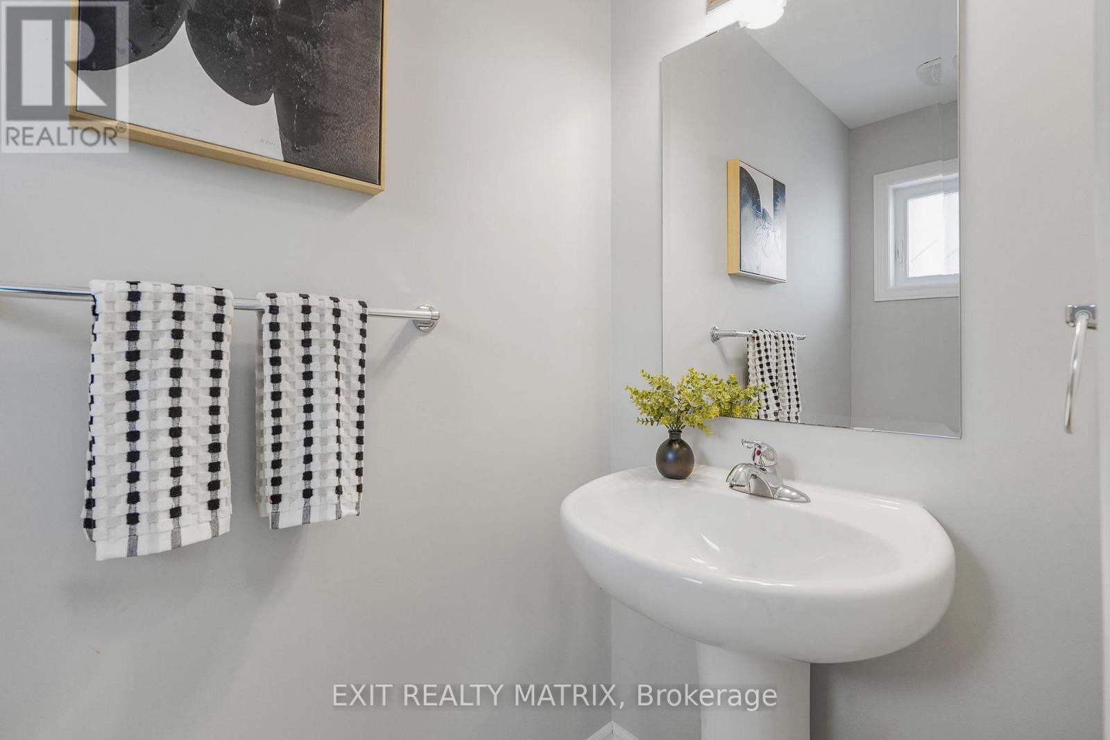 781 Namur Street, Russell, Ontario  K0A 1W0 - Photo 5 - X12890524