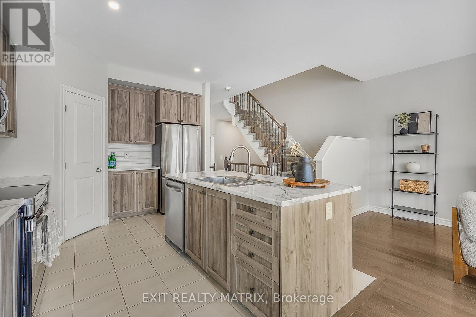 781 Namur Street, Russell, Ontario  K0A 1W0 - Photo 8 - X12890524