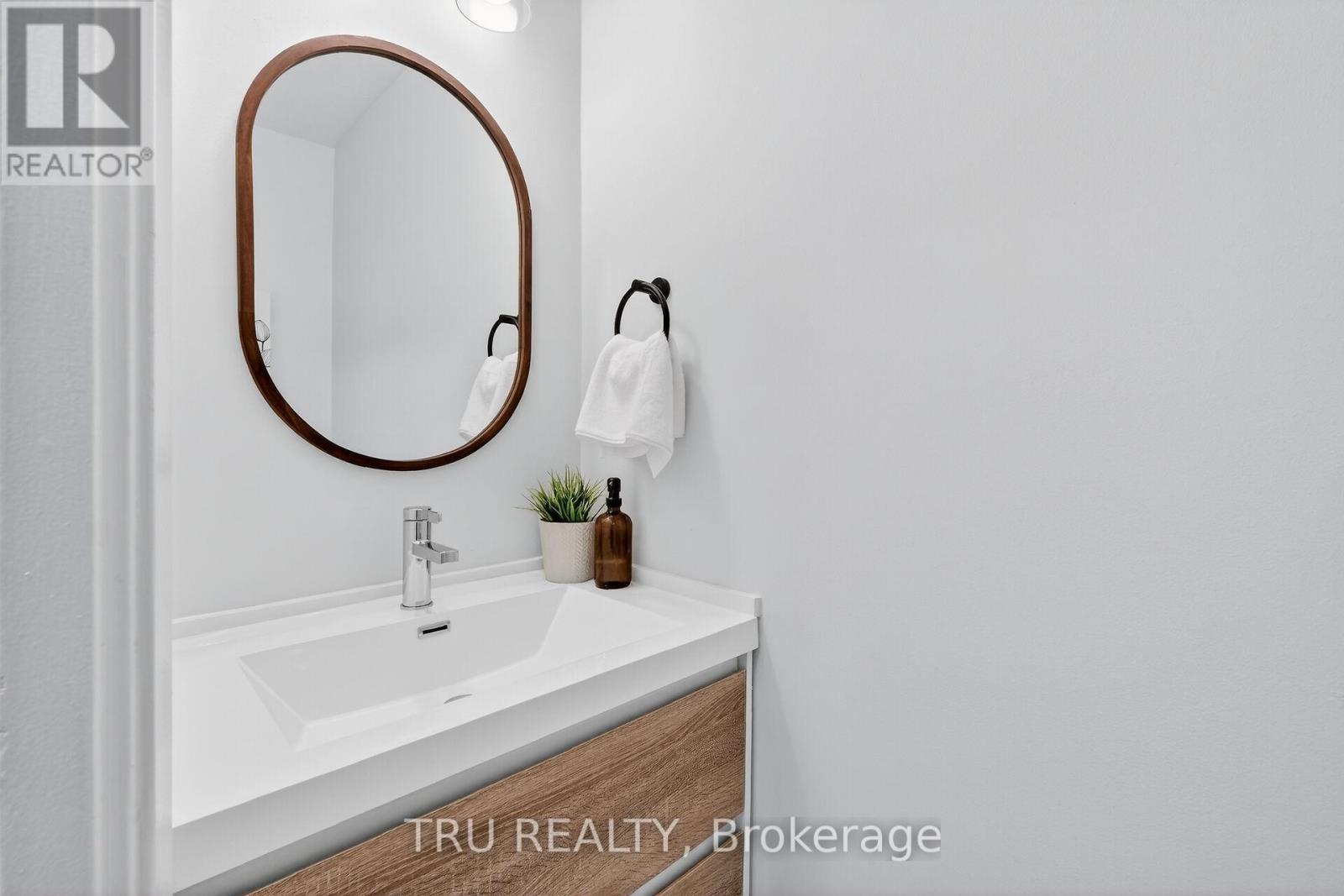 26 - 4631 Cecilia Crescent, Ottawa, Ontario  K1J 8S7 - Photo 14 - X12890568