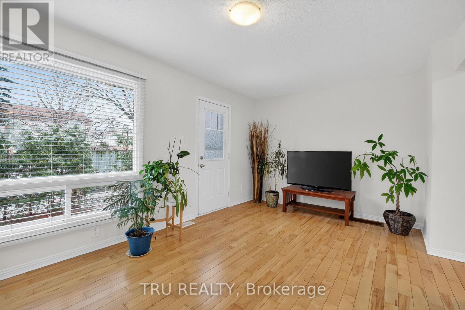 26 - 4631 Cecilia Crescent, Ottawa, Ontario  K1J 8S7 - Photo 16 - X12890568