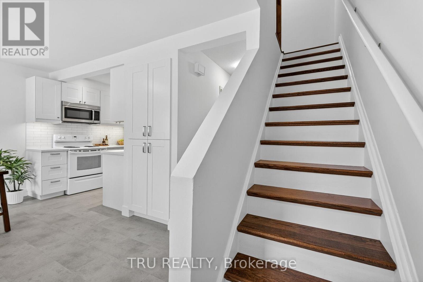 26 - 4631 Cecilia Crescent, Ottawa, Ontario  K1J 8S7 - Photo 17 - X12890568