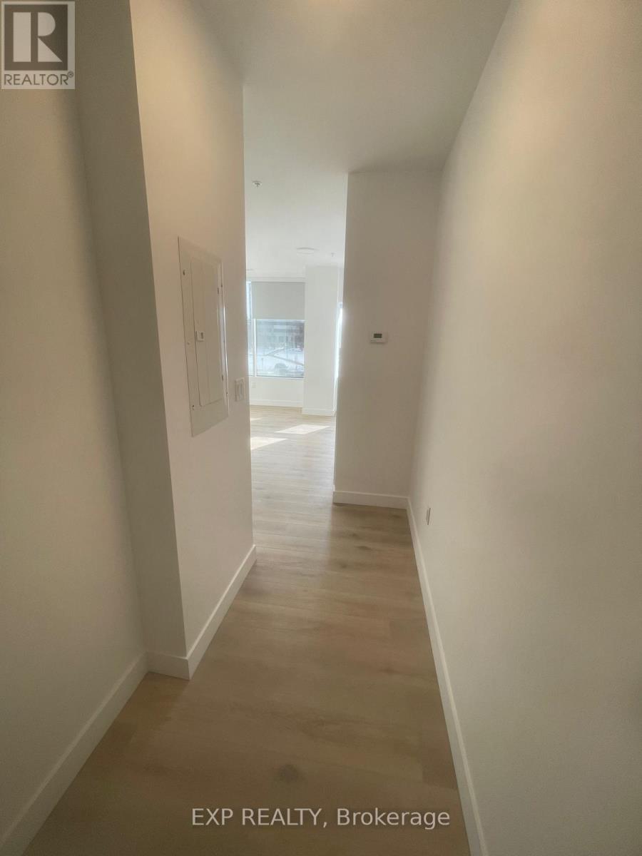 210 - 1600 James Naismith Drive, Ottawa, Ontario  K1B 5N8 - Photo 2 - X12890594
