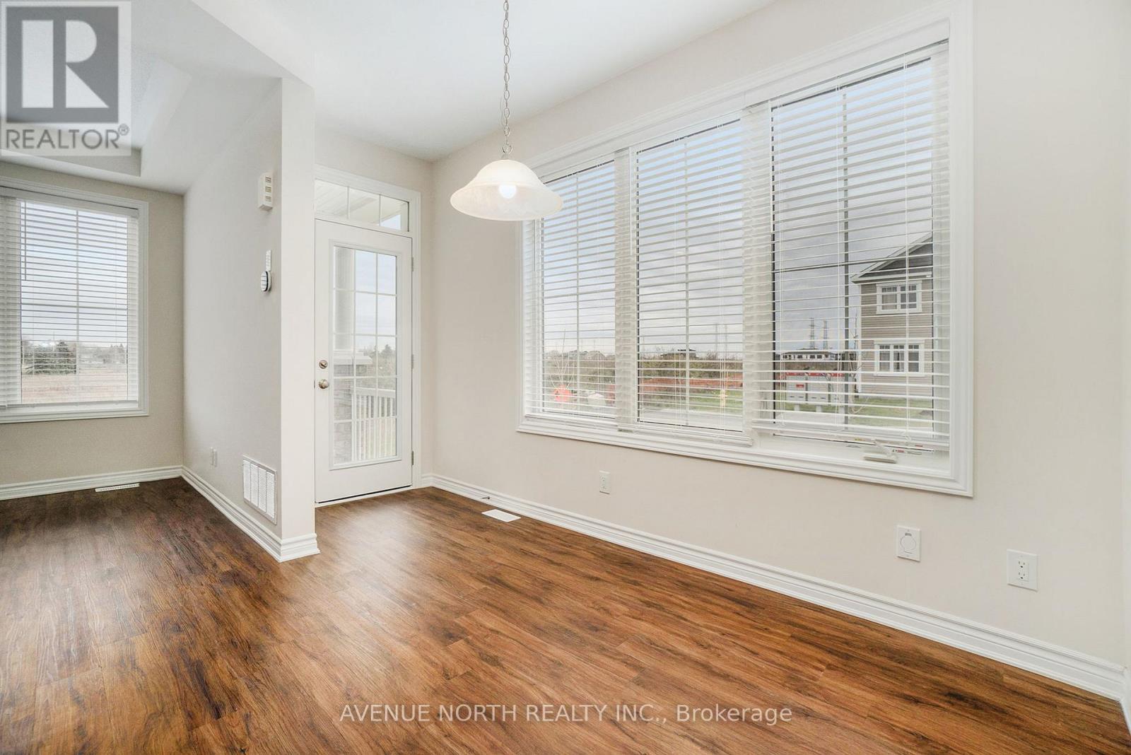 157 Cranesbill Road, Ottawa, Ontario  K2V 0J5 - Photo 12 - X12890668