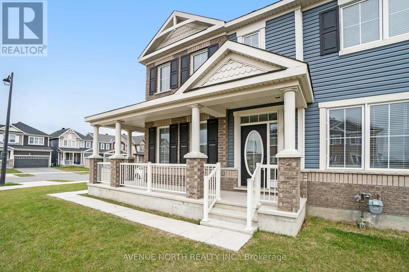 157 Cranesbill Road, Ottawa, Ontario  K2V 0J5 - Photo 2 - X12890668