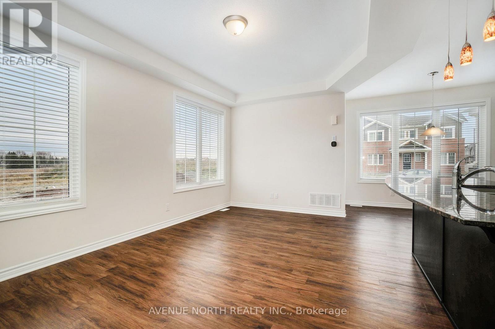 157 Cranesbill Road, Ottawa, Ontario  K2V 0J5 - Photo 5 - X12890668