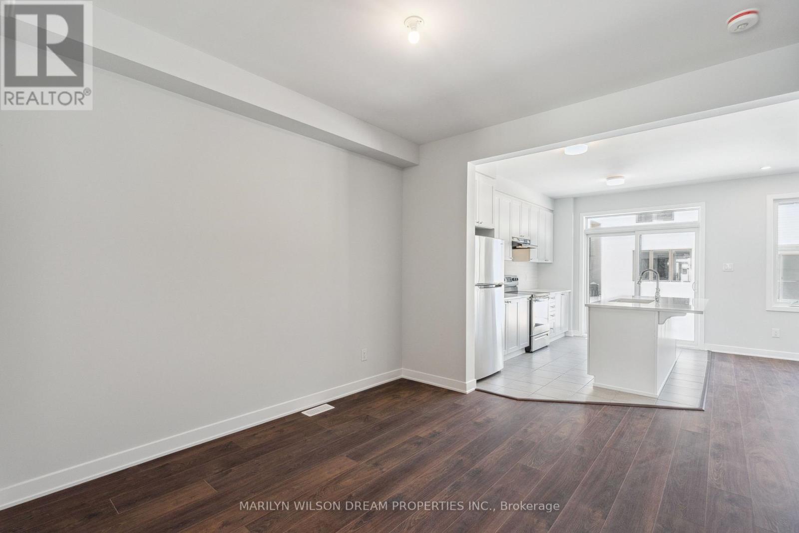 109 Yearling Circle, Ottawa, Ontario  K0A 2Z0 - Photo 3 - X12890674