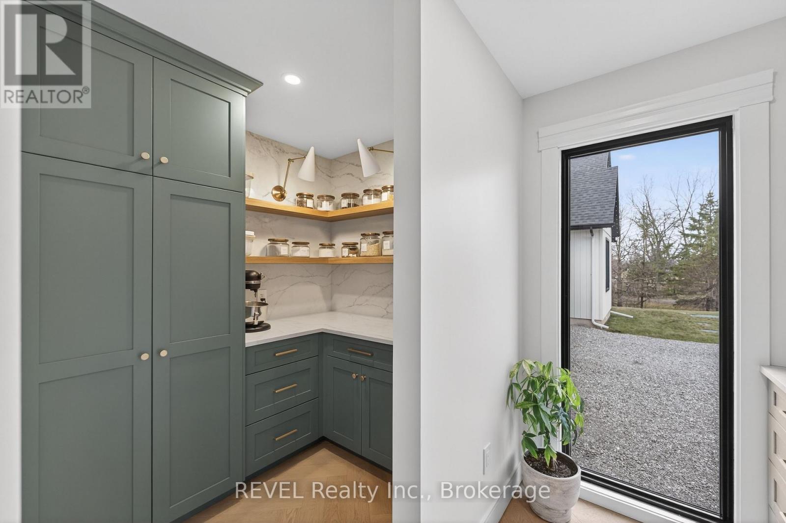 3901 White Road, Port Colborne, Ontario  L3K 5V5 - Photo 14 - X12890564