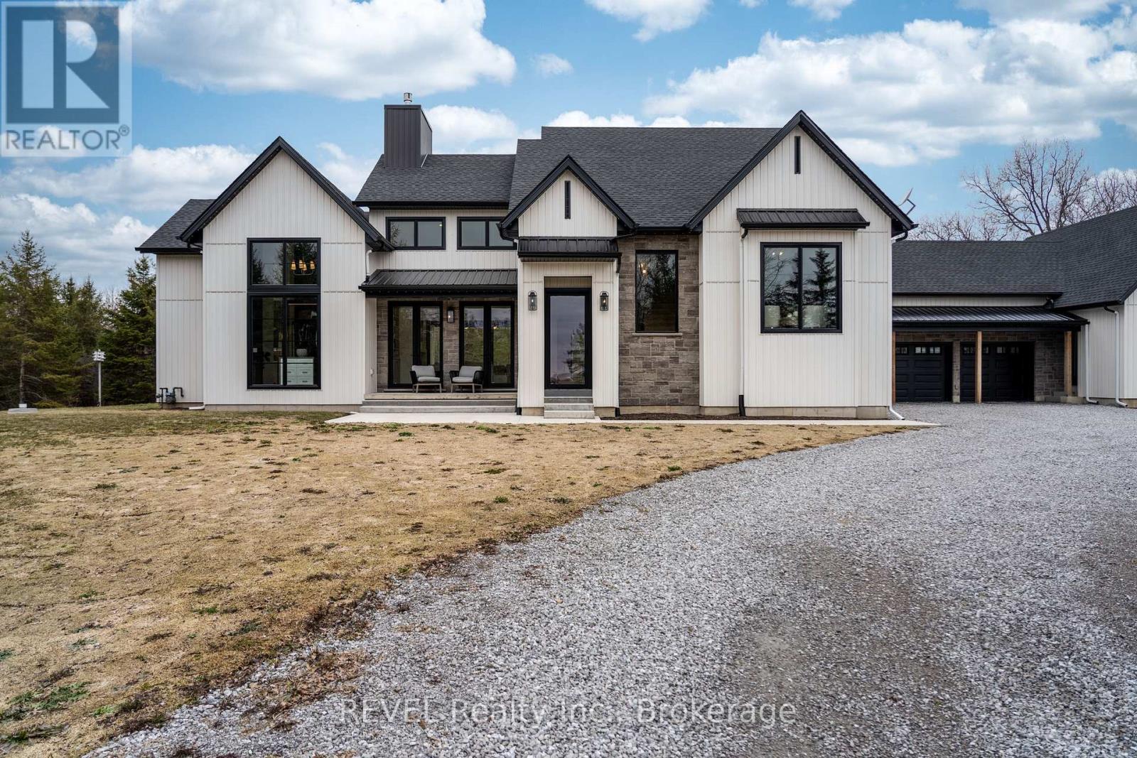 3901 White Road, Port Colborne, Ontario  L3K 5V5 - Photo 3 - X12890564