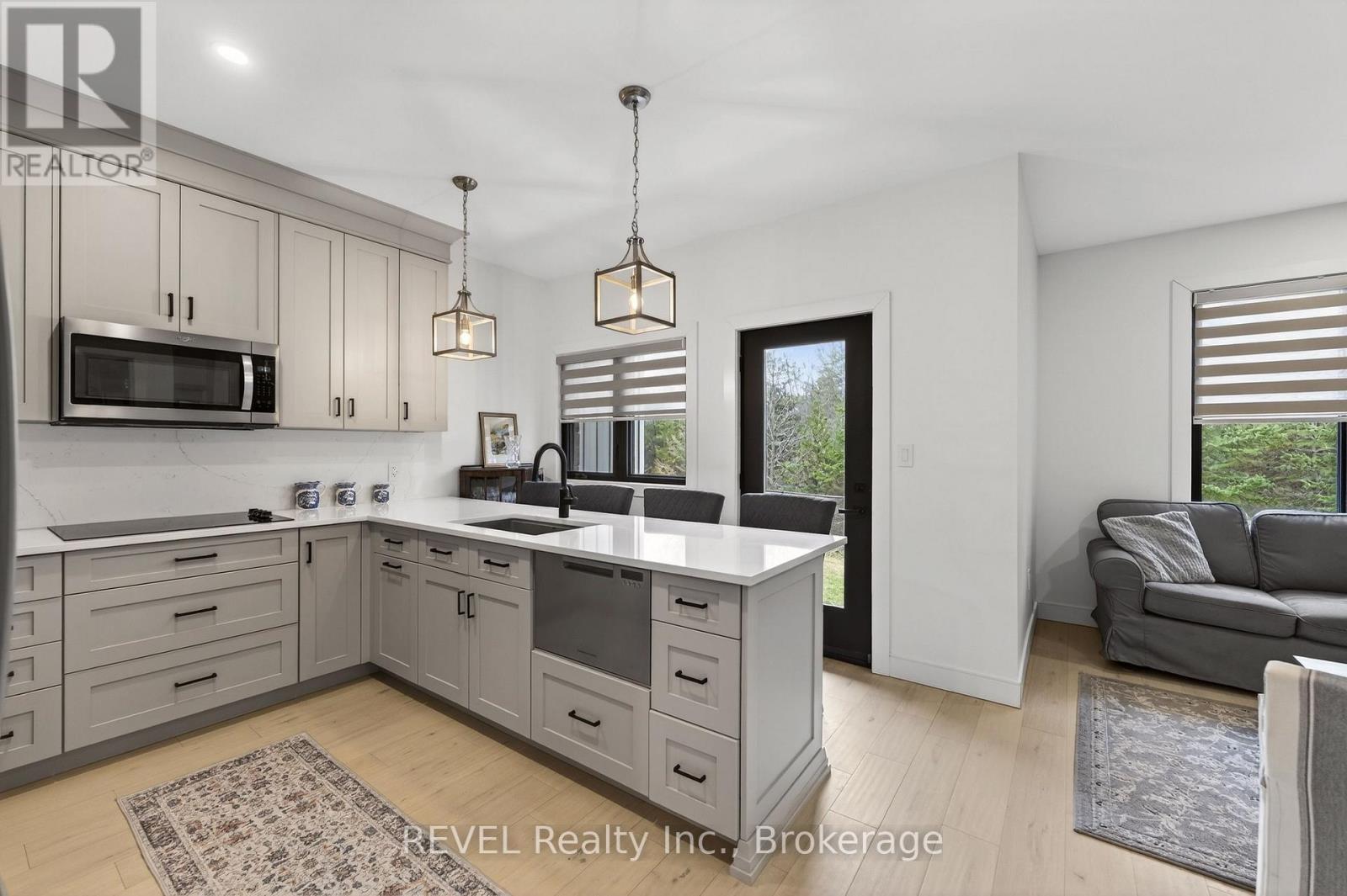 3901 White Road, Port Colborne, Ontario  L3K 5V5 - Photo 42 - X12890564