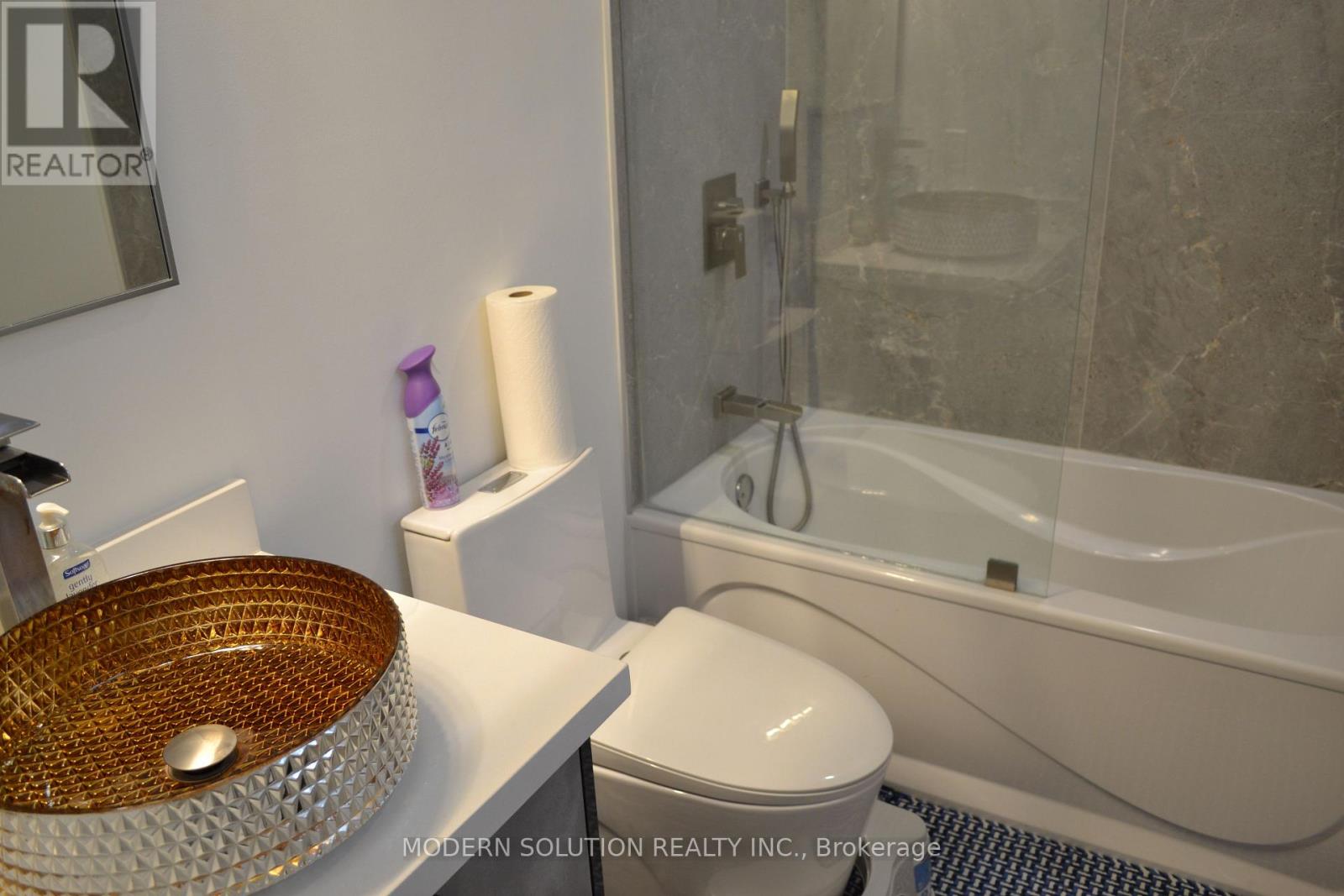 65 Manning Crescent, Newmarket, Ontario  L3Y 6H3 - Photo 21 - N12890362