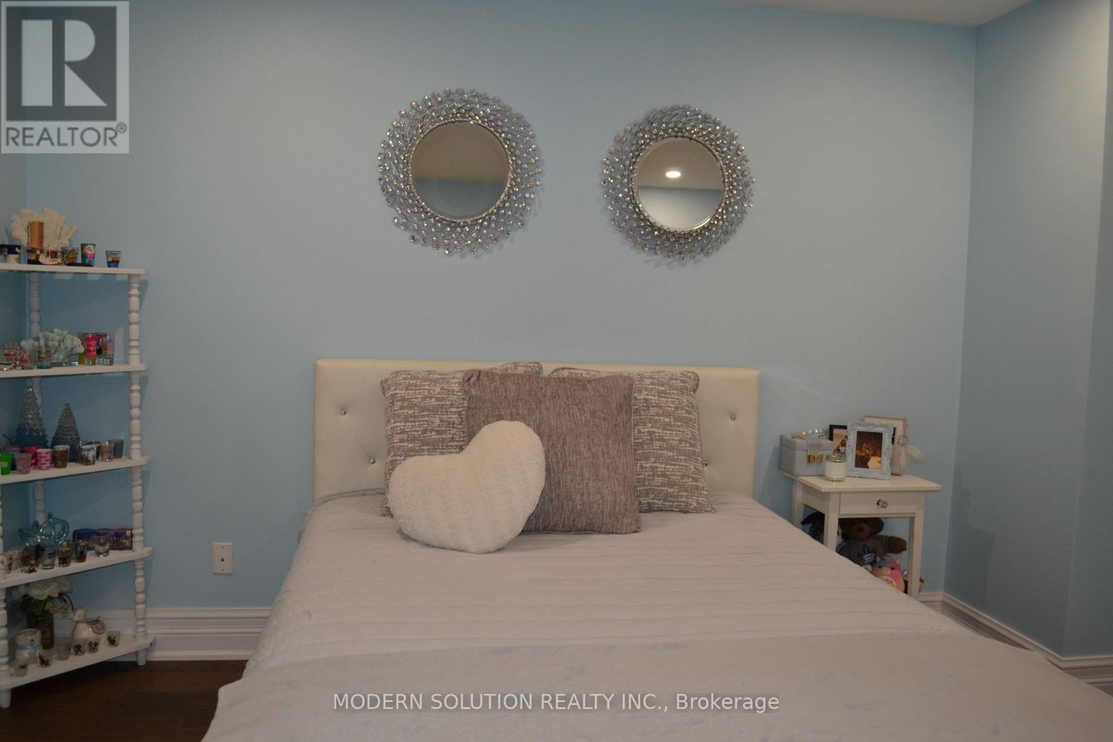 65 Manning Crescent, Newmarket, Ontario  L3Y 6H3 - Photo 27 - N12890362