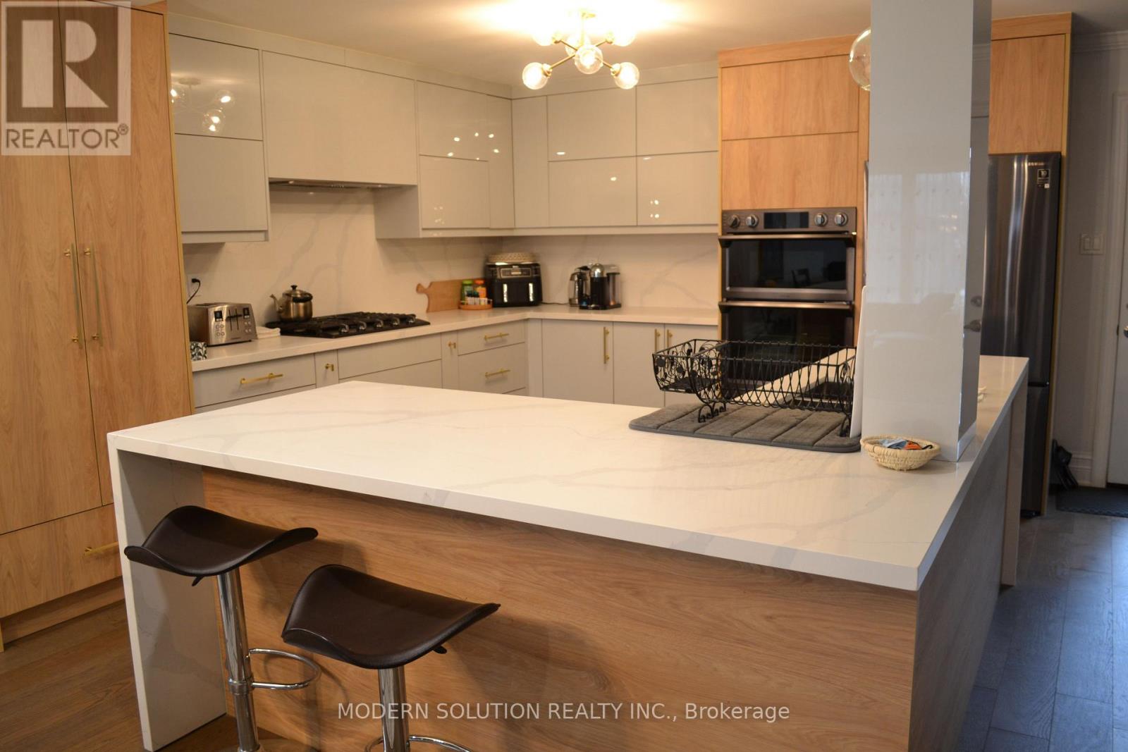 65 Manning Crescent, Newmarket, Ontario  L3Y 6H3 - Photo 7 - N12890362