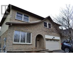 65 MANNING CRESCENT, Newmarket, Ontario
