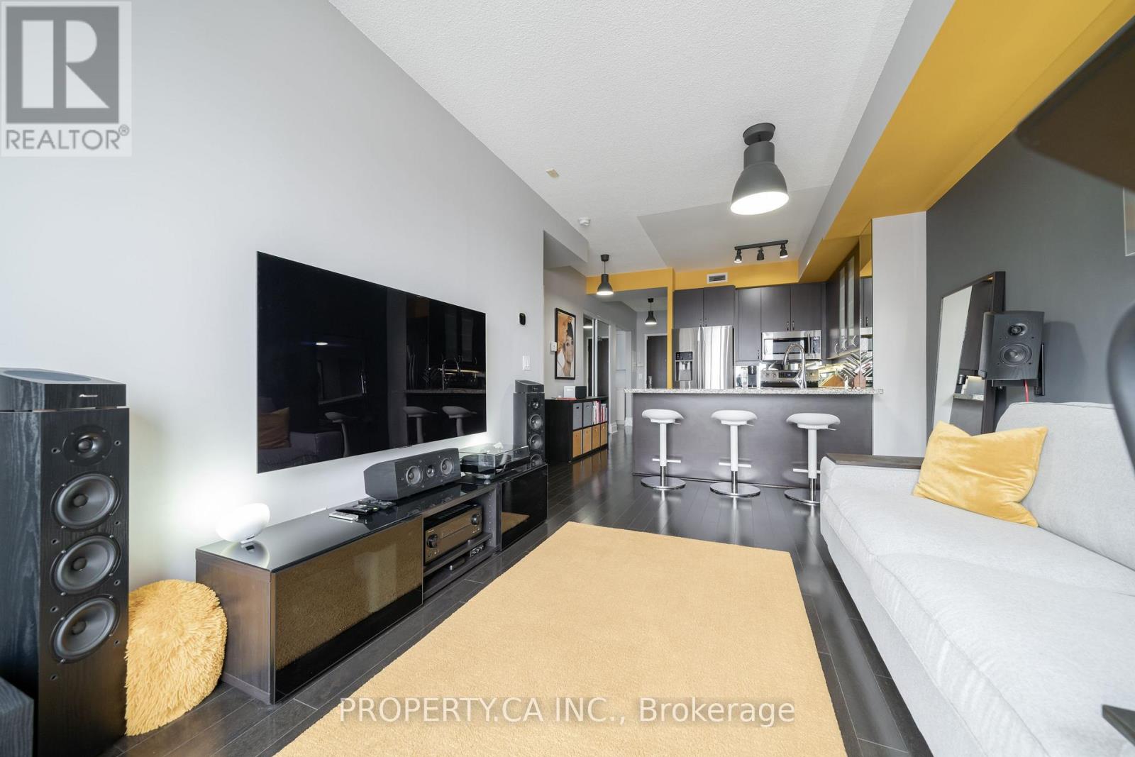 309 - 21 Upper Duke Crescent, Markham, Ontario  L6G 0B7 - Photo 3 - N12890388