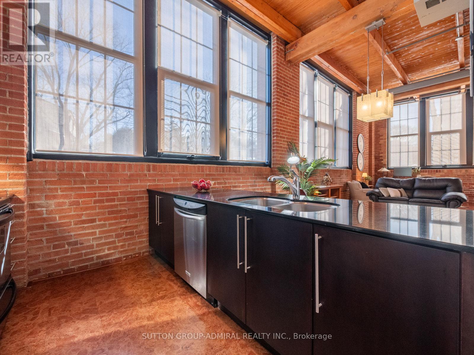 204 - 543 Timothy Street, Newmarket, Ontario  L3Y 1R1 - Photo 20 - N12890390