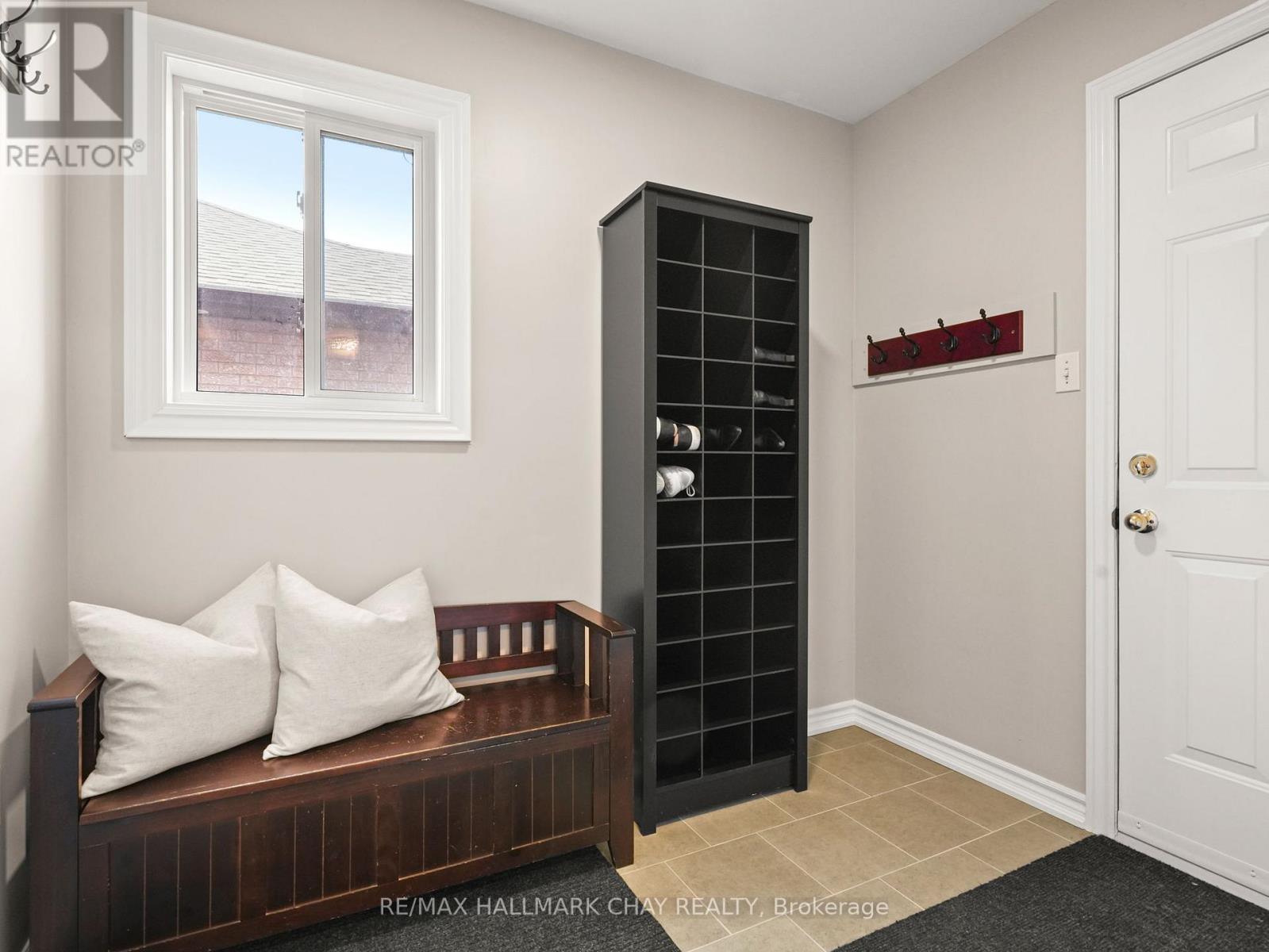 2292 Jack Crescent, Innisfil, Ontario  L9S 2C8 - Photo 18 - N12890464