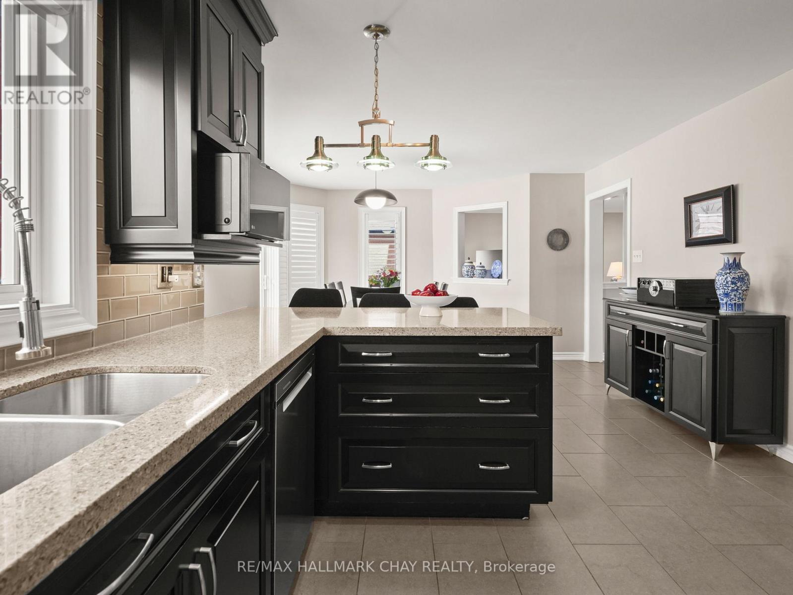 2292 Jack Crescent, Innisfil, Ontario  L9S 2C8 - Photo 24 - N12890464