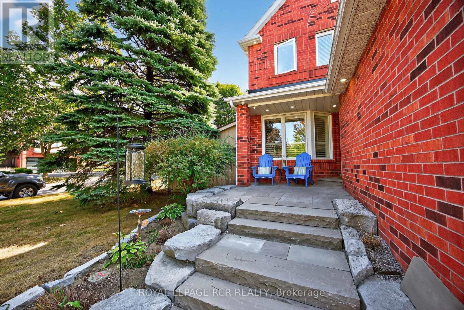 165 Bonny Meadows Drive, Aurora, Ontario  L4G 6N1 - Photo 2 - N12890520