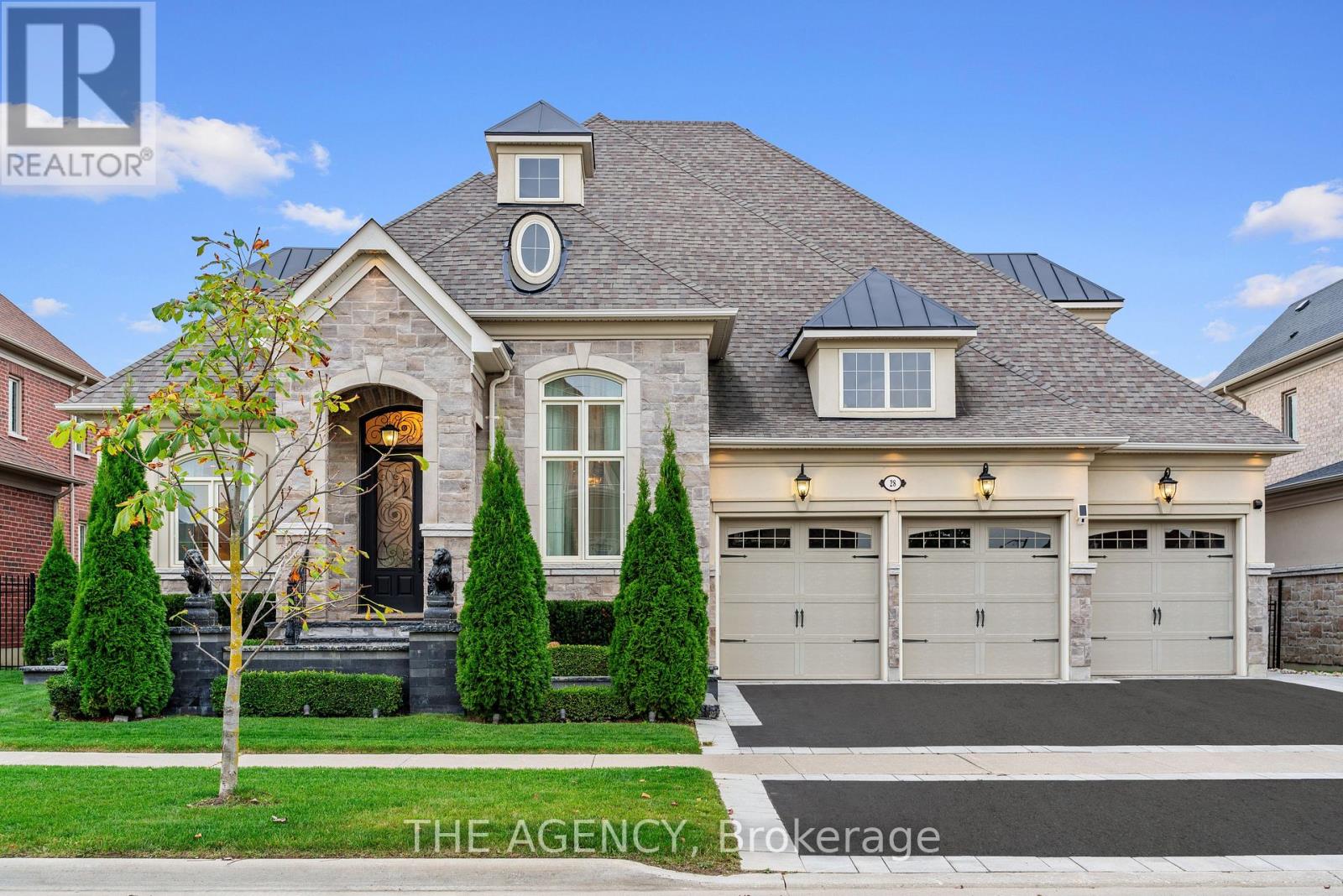 28 CHUCK ORMSBY CRESCENT, King, Ontario