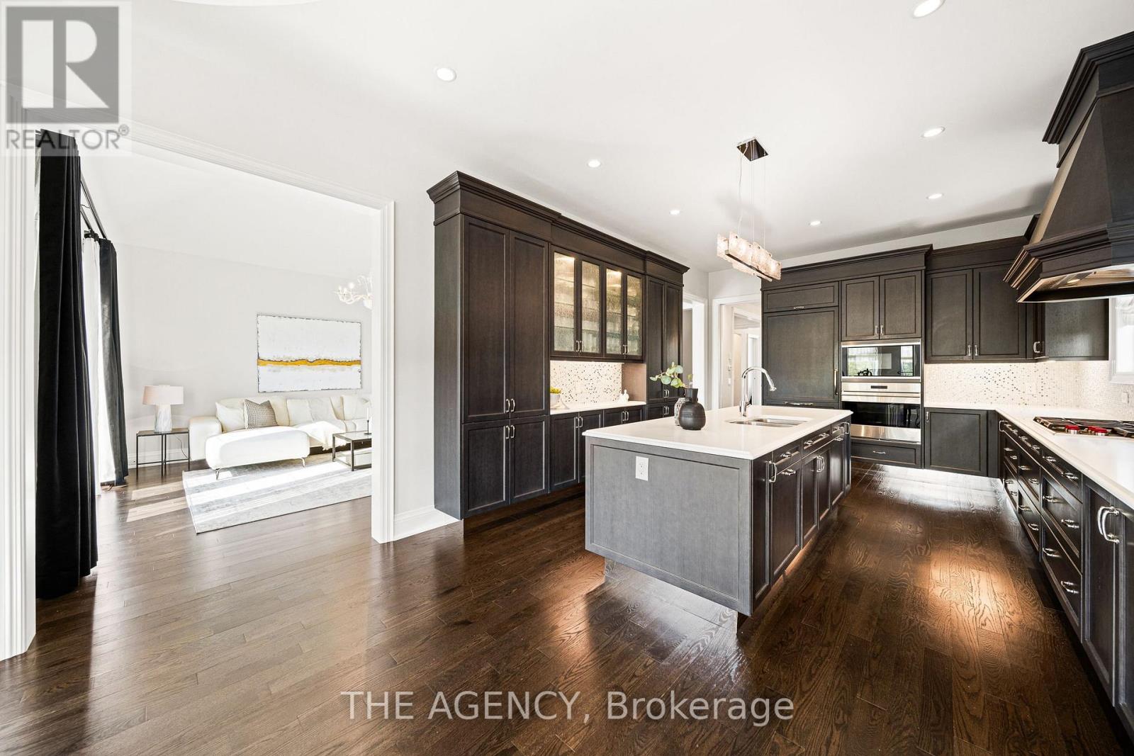 28 Chuck Ormsby Crescent, King, Ontario  L7B 0A8 - Photo 11 - N12890538