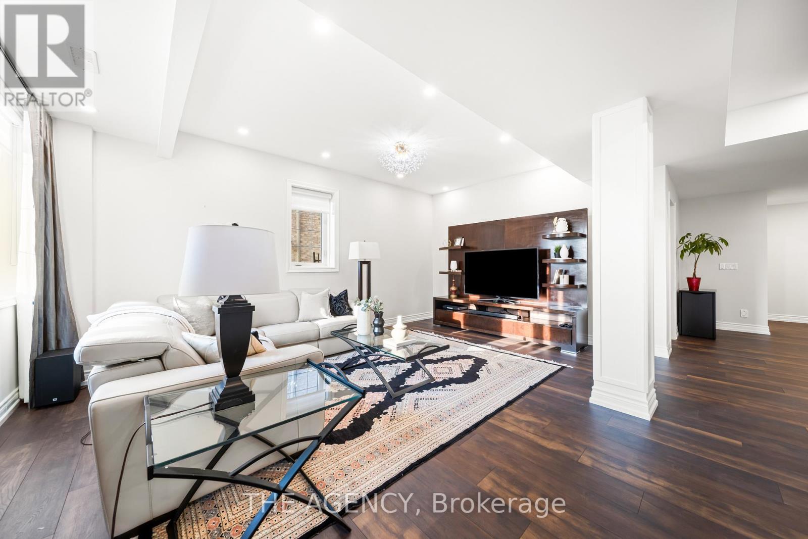 28 Chuck Ormsby Crescent, King, Ontario  L7B 0A8 - Photo 31 - N12890538