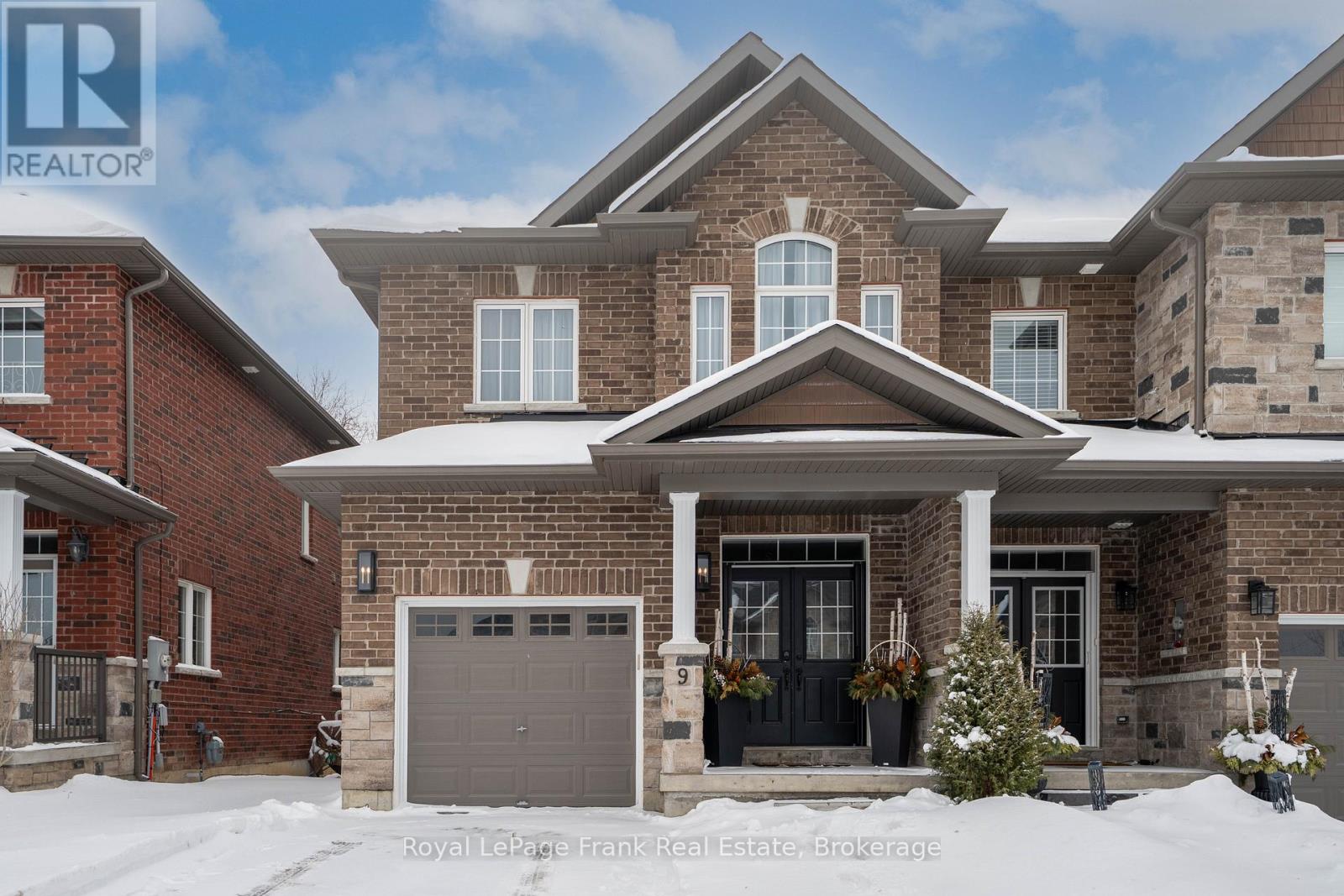 9 Michael Cummings Court, Uxbridge, Ontario  L9P 0E6 - Photo 1 - N12890578