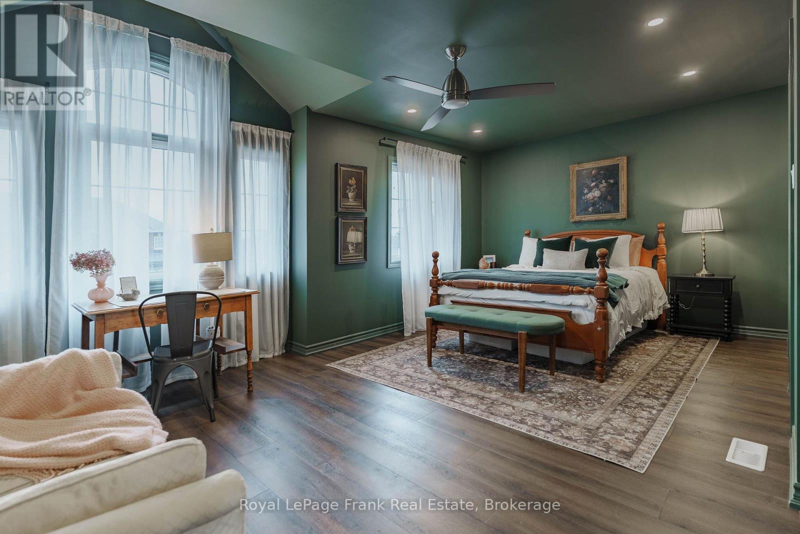 9 Michael Cummings Court, Uxbridge, Ontario  L9P 0E6 - Photo 10 - N12890578