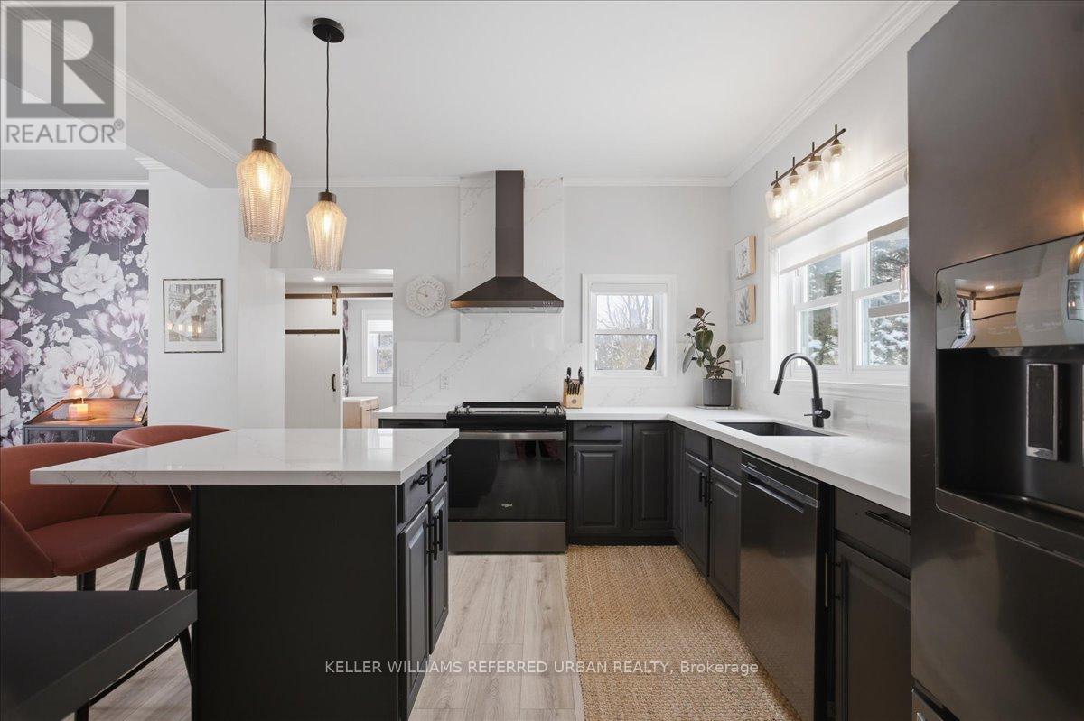 5304 County Rd 9 Road, Clearview (New Lowell), Ontario  L0M 1N0 - Photo 17 - S12890438