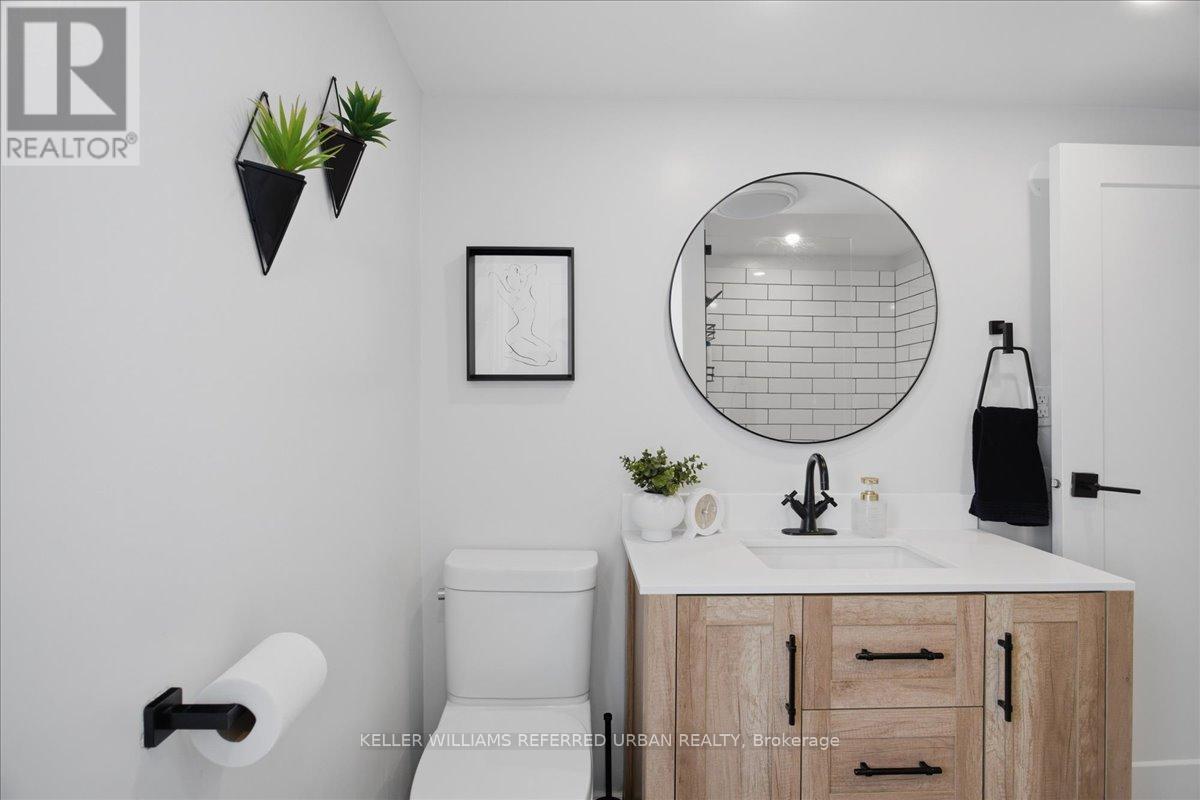 5304 County Rd 9 Road, Clearview (New Lowell), Ontario  L0M 1N0 - Photo 35 - S12890438