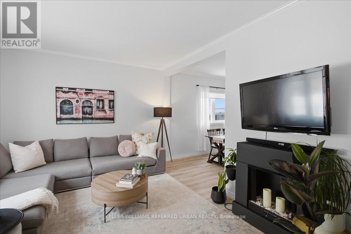 5304 County Rd 9 Road, Clearview (New Lowell), Ontario  L0M 1N0 - Photo 7 - S12890438