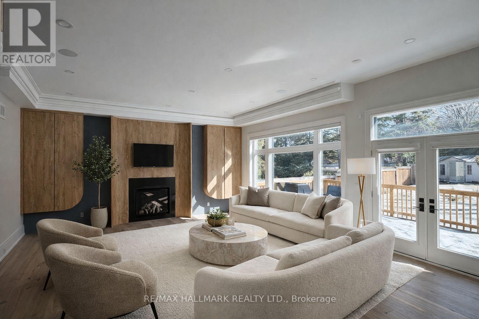 81 Child Drive, Aurora (Aurora Highlands), Ontario  L4G 1Y8 - Photo 4 - N12696110