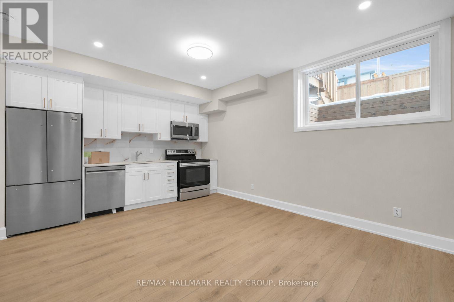 505 Dawson - B Avenue, Ottawa, Ontario  K1Z 5V6 - Photo 6 - X12627592