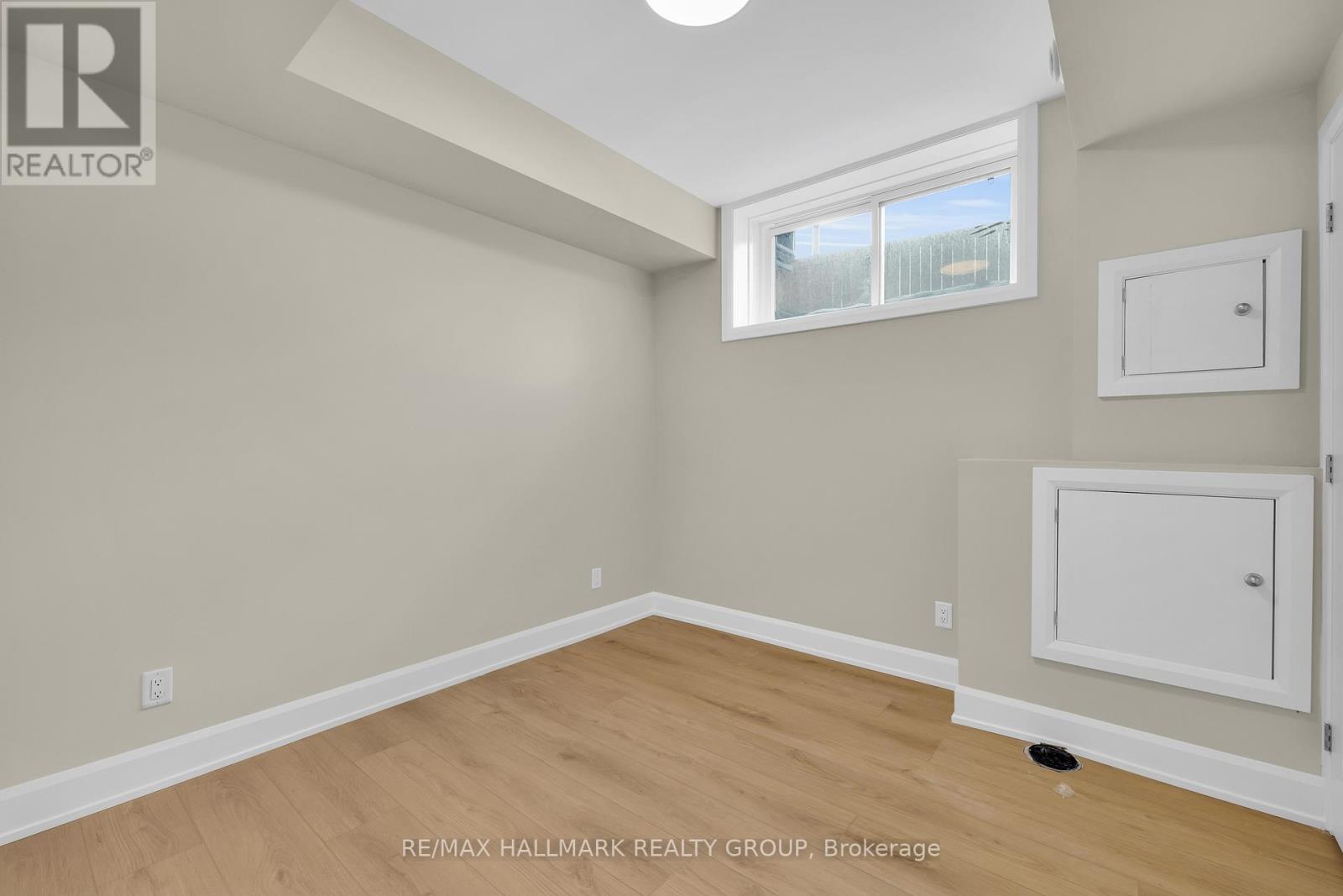 505 Dawson - B Avenue, Ottawa, Ontario  K1Z 5V6 - Photo 8 - X12627592