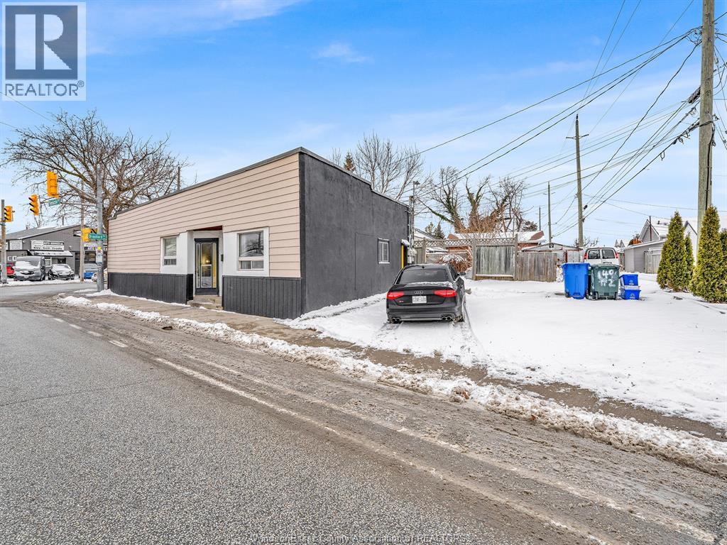 1496 Drouillard, Windsor, Ontario  N8Y 2R9 - Photo 24 - 26001159