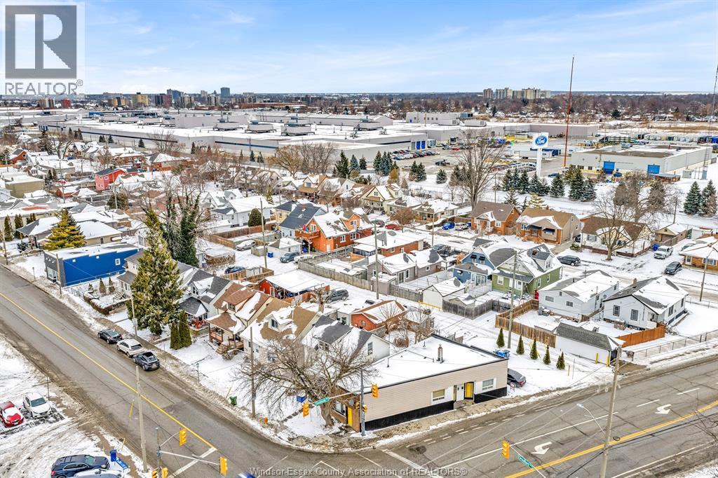 1496 Drouillard, Windsor, Ontario  N8Y 2R9 - Photo 30 - 26001159