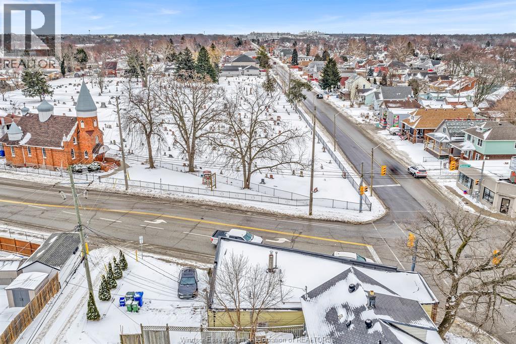 1496 Drouillard, Windsor, Ontario  N8Y 2R9 - Photo 28 - 26001159