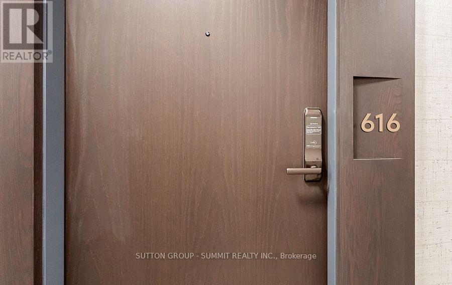 616 - 412 Silver Maple Road, Oakville, Ontario  L6H 7X8 - Photo 2 - W12890404